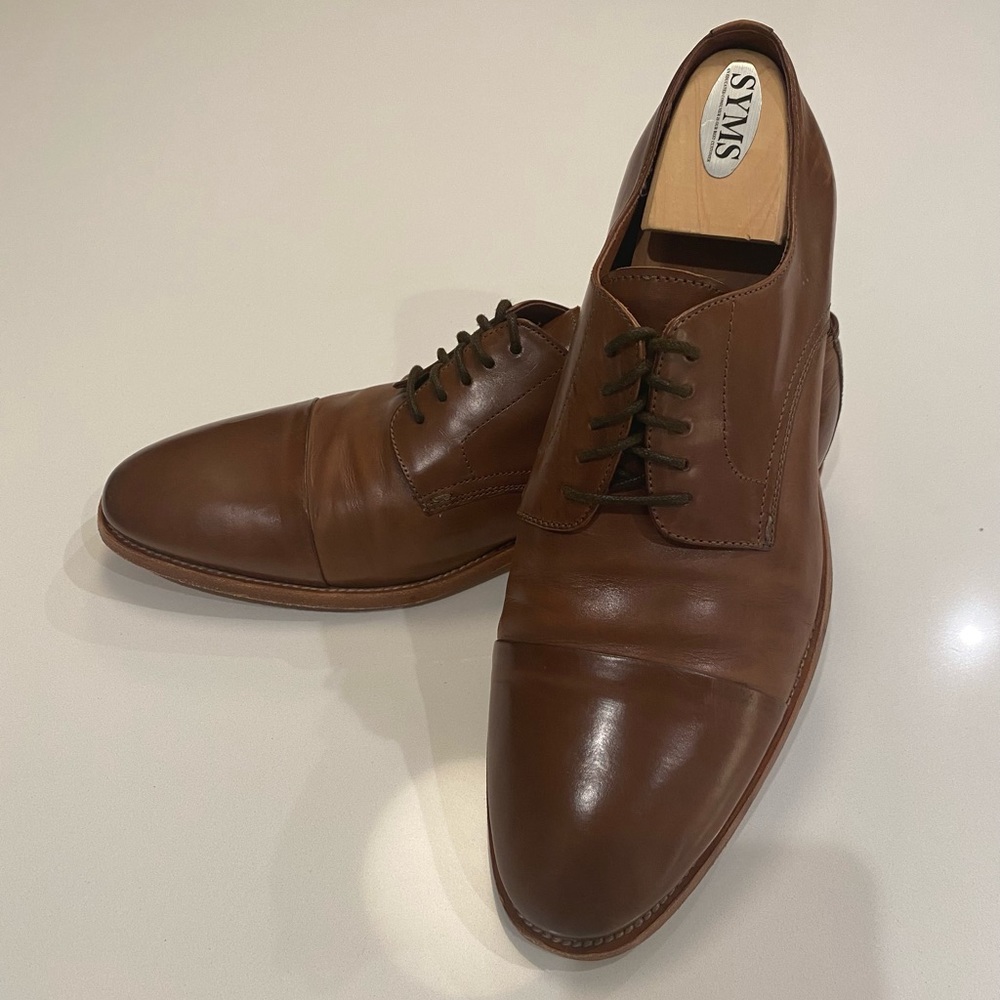 Aquila Tan Dress Shoes Size 43, US Size 10